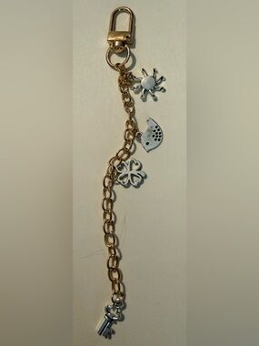 Lip gloss / bag charm